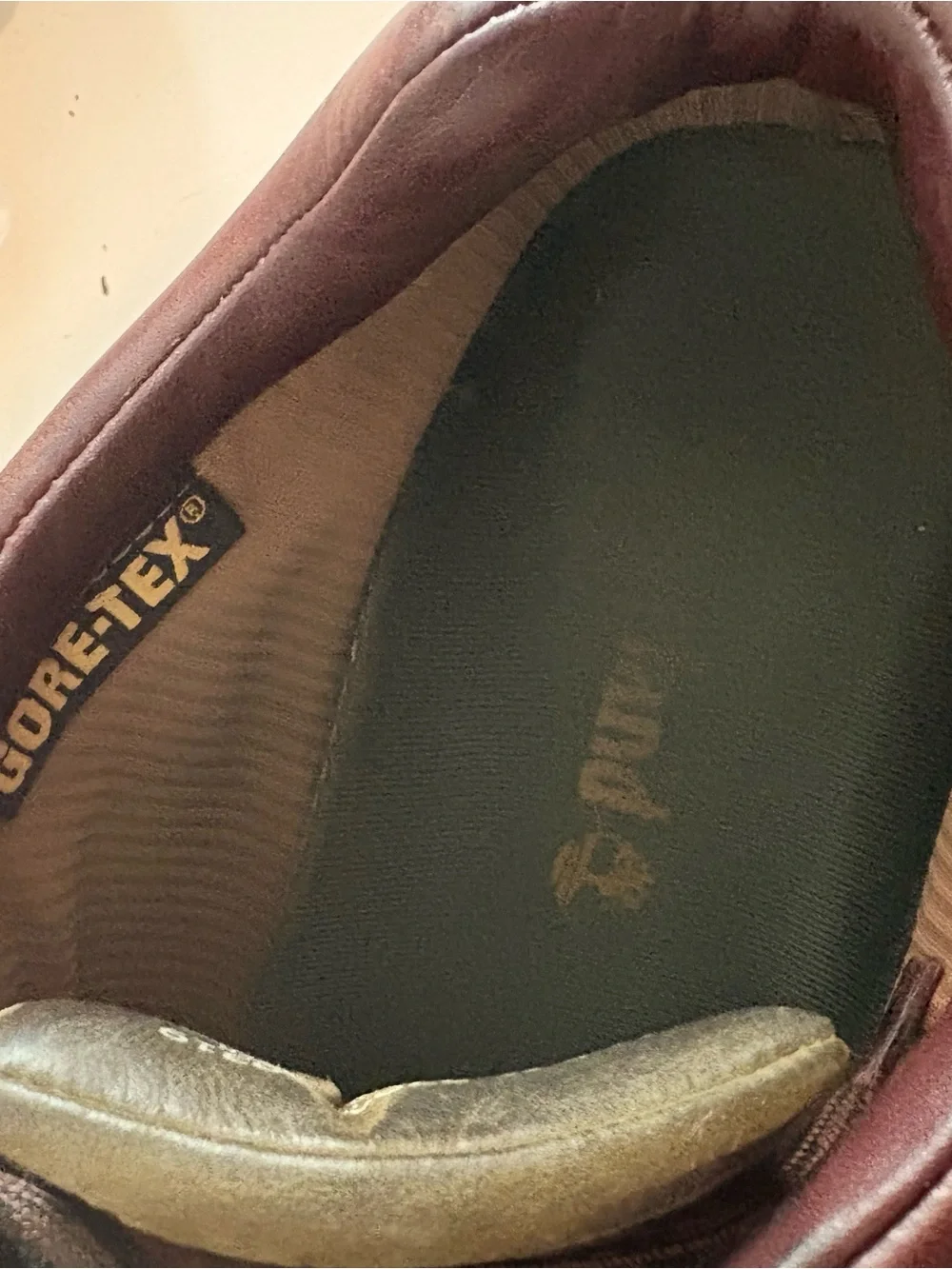 Timberland Men’s 11.5M Brown Leather Gore-Tex Waterproof Shoes